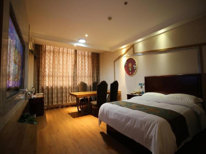 GreenTree Inn JiangSu WuXi YangJian XiHu Road Express Hotel Bagian luar foto