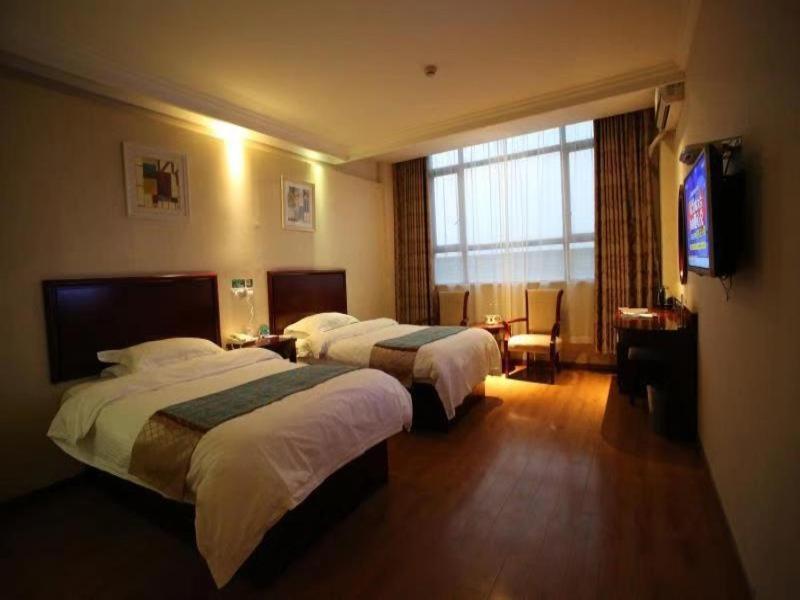 GreenTree Inn JiangSu WuXi YangJian XiHu Road Express Hotel Bagian luar foto