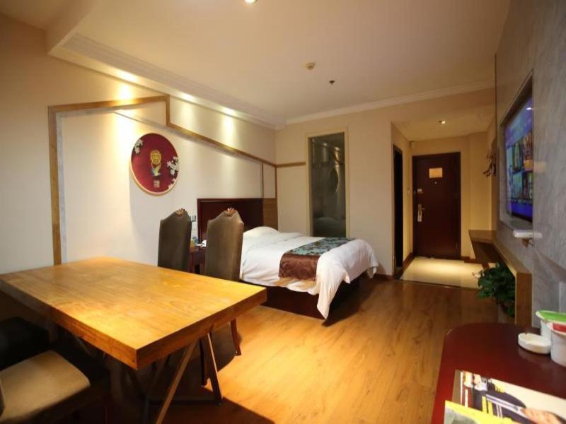 GreenTree Inn JiangSu WuXi YangJian XiHu Road Express Hotel Bagian luar foto