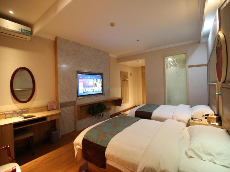 GreenTree Inn JiangSu WuXi YangJian XiHu Road Express Hotel Bagian luar foto