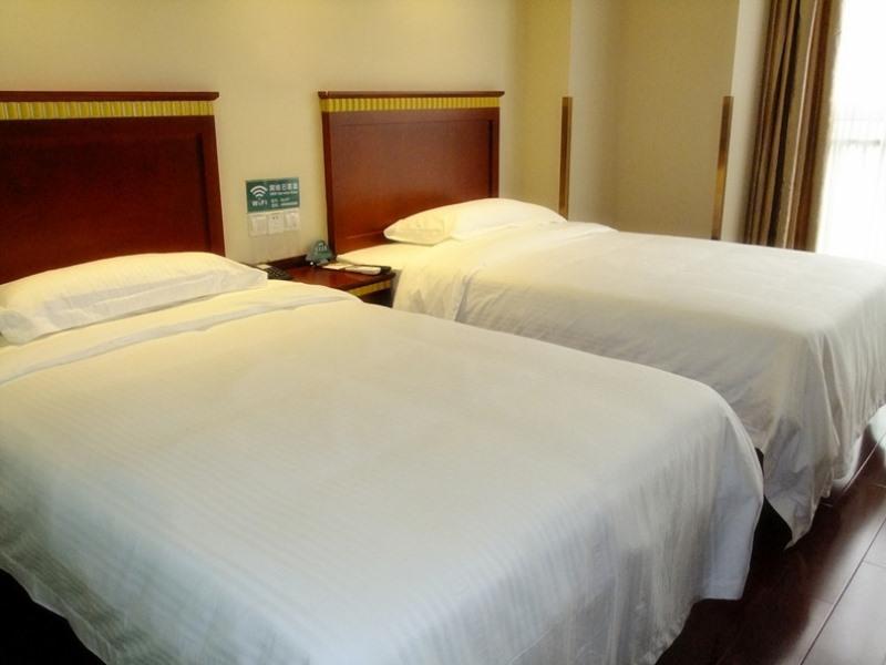 GreenTree Inn JiangSu WuXi YangJian XiHu Road Express Hotel Bagian luar foto