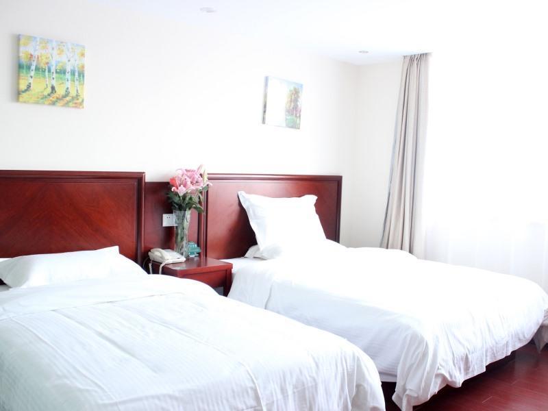 GreenTree Inn JiangSu WuXi YangJian XiHu Road Express Hotel Bagian luar foto
