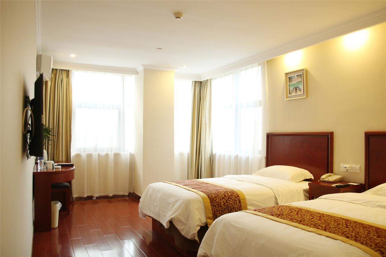 GreenTree Inn JiangSu WuXi YangJian XiHu Road Express Hotel Bagian luar foto