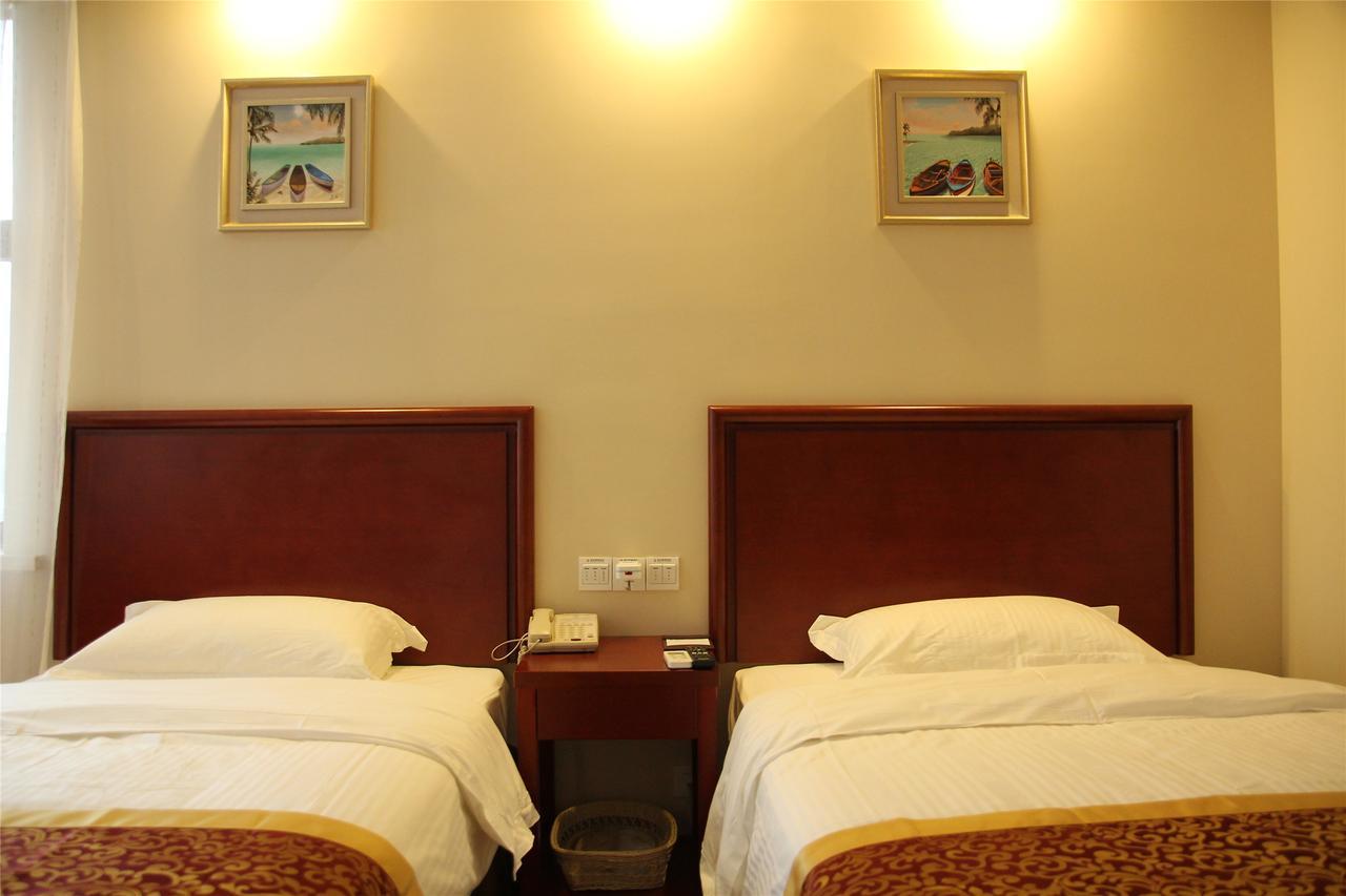 GreenTree Inn JiangSu WuXi YangJian XiHu Road Express Hotel Bagian luar foto