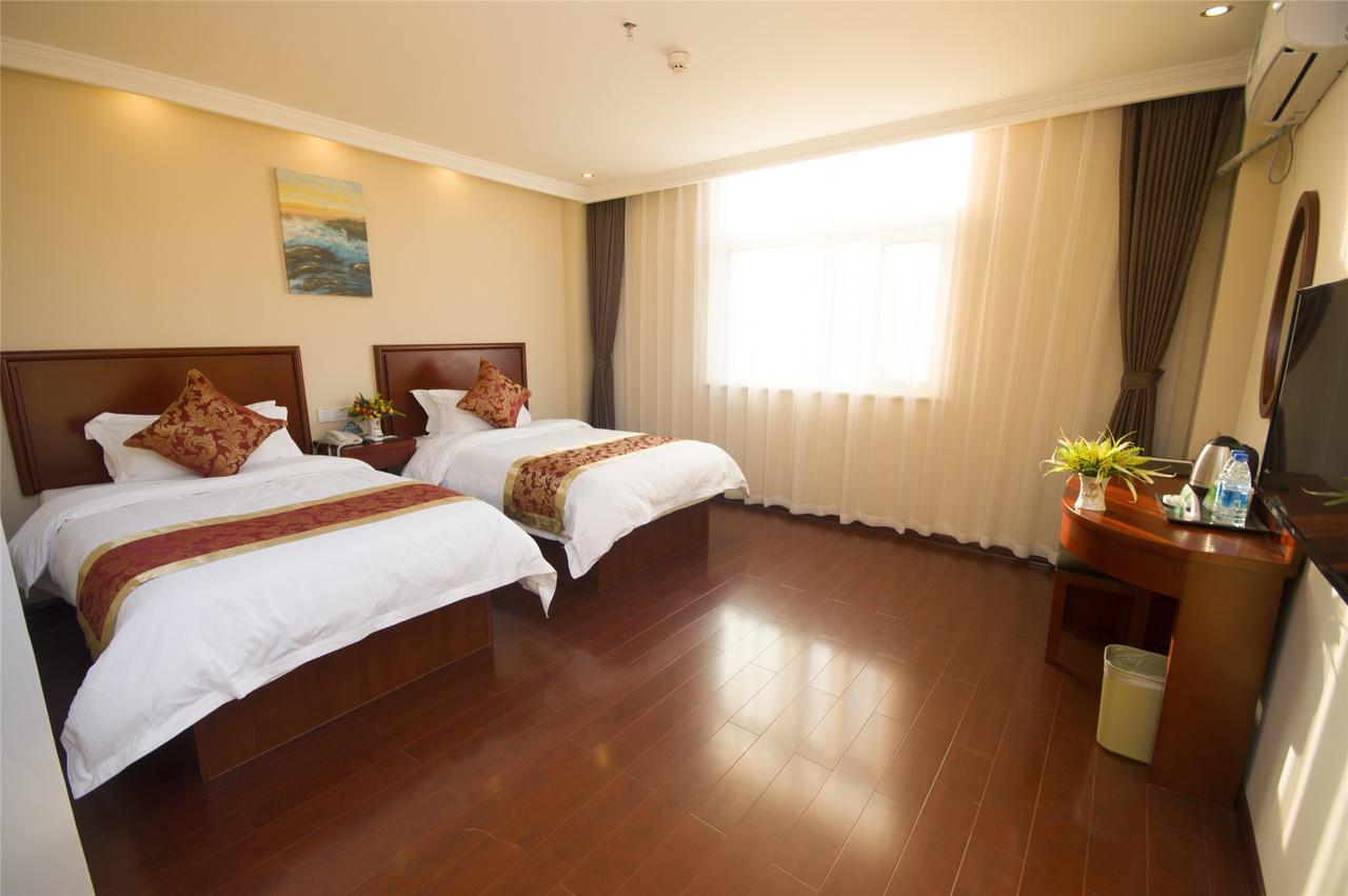 GreenTree Inn JiangSu WuXi YangJian XiHu Road Express Hotel Bagian luar foto